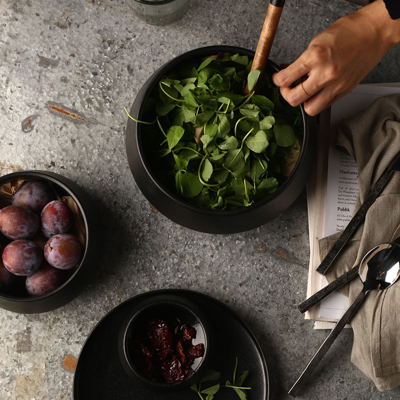 Sikunuo | Elegant Matte Black Snack Bowl