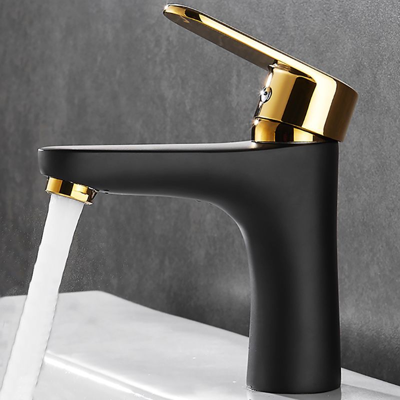 Sikunuo | Black-Gold Vessel Sink Faucet Lever Handle Low Arc Vessel Faucet