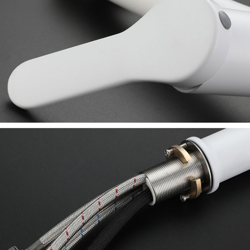 Sikunuo | Modern Extendable Sink Faucet Bathroom Faucet Brass 1 Handle Sink Faucet with Water Hose