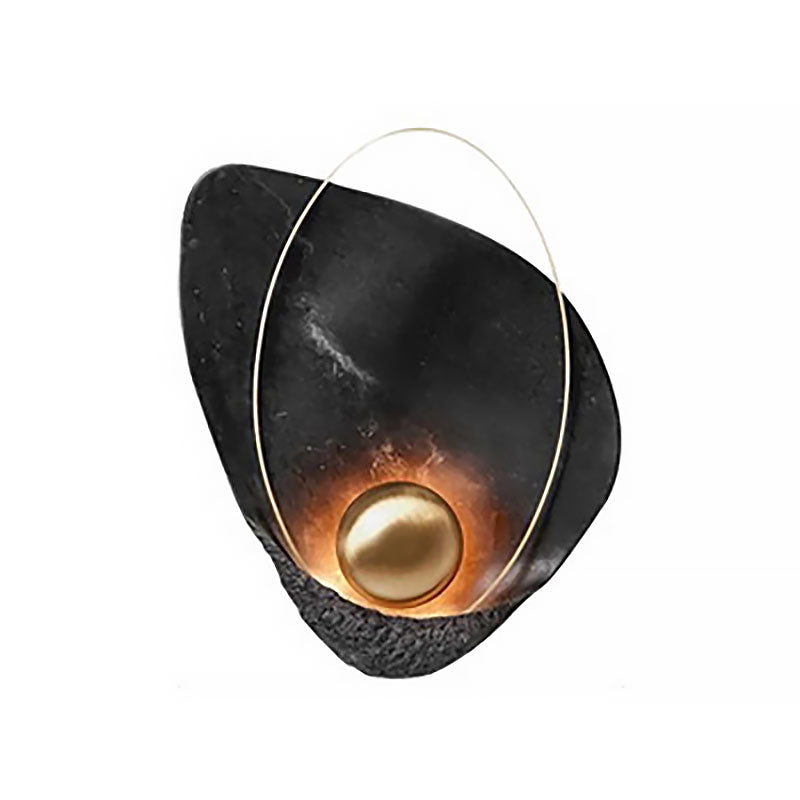 Sikunuo | Resin Shell-Shaped Wall Light Single Head Modern Metal LED Wall Light in White/Black Light