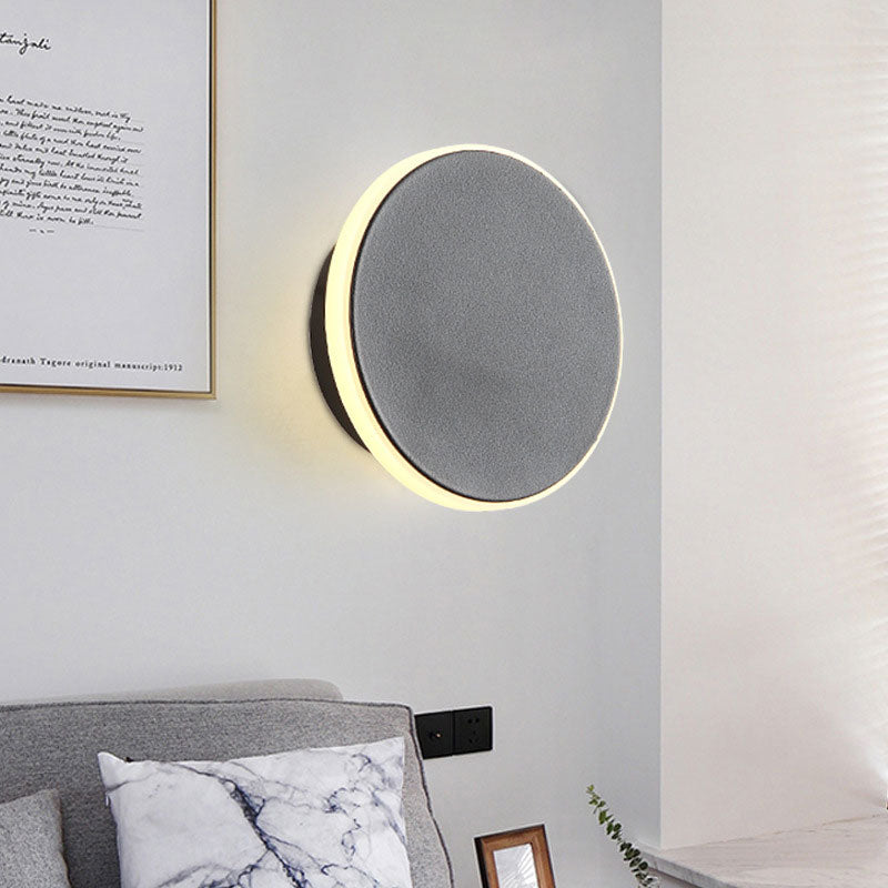 Sikunuo | Black/White Disc LED Wall Light Modernism Single Acrylic Wall Lighting Ideas in Warm/White Light