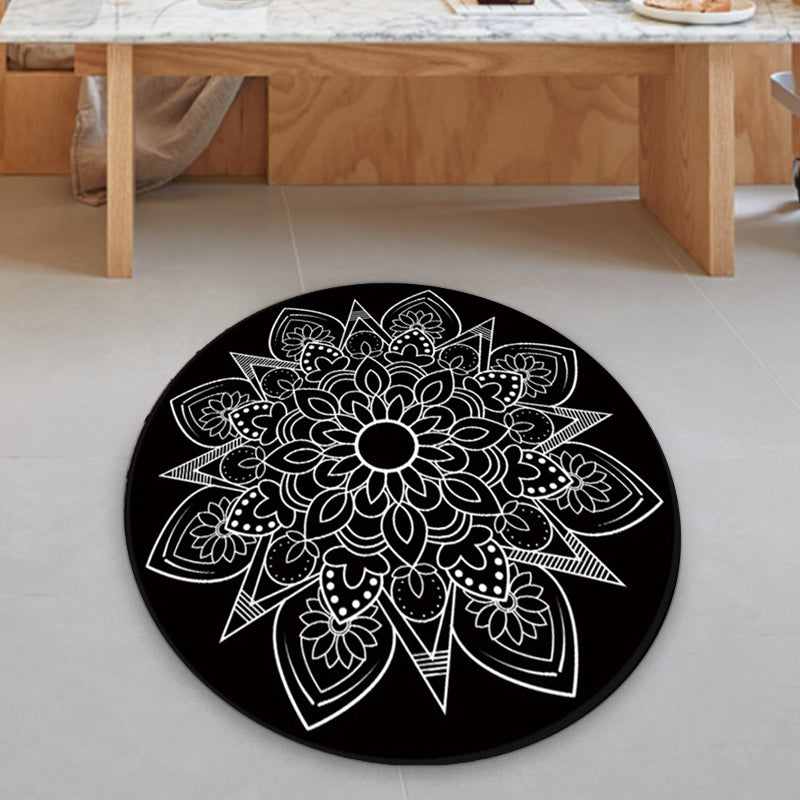 Sikunuo | Tribal Medallion Rug Black and White Southwest Rug Polyester Washable Area Rug for Living Room