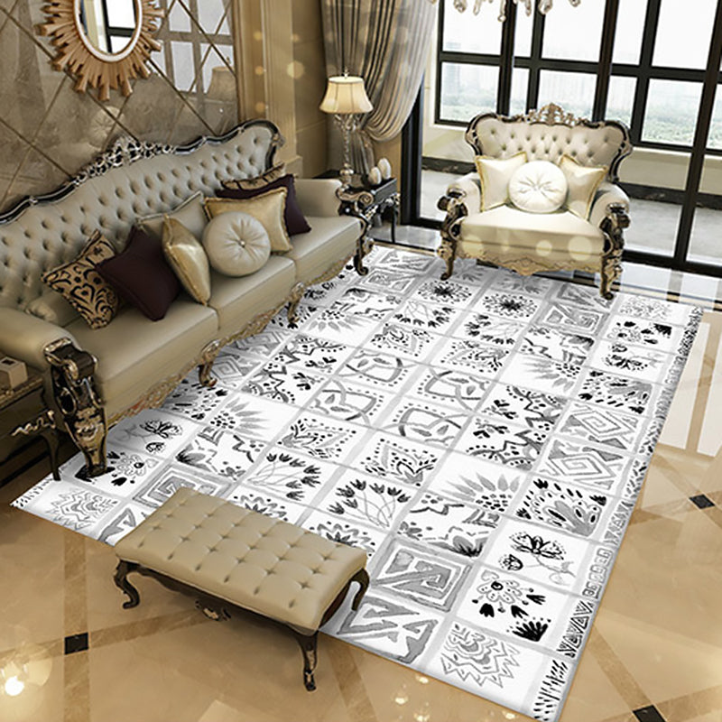Sikunuo | Oriental Flower Square Pattern Carpet in White Moroccan Carpet Polyester Non-Slip Back Carpet for Bedroom