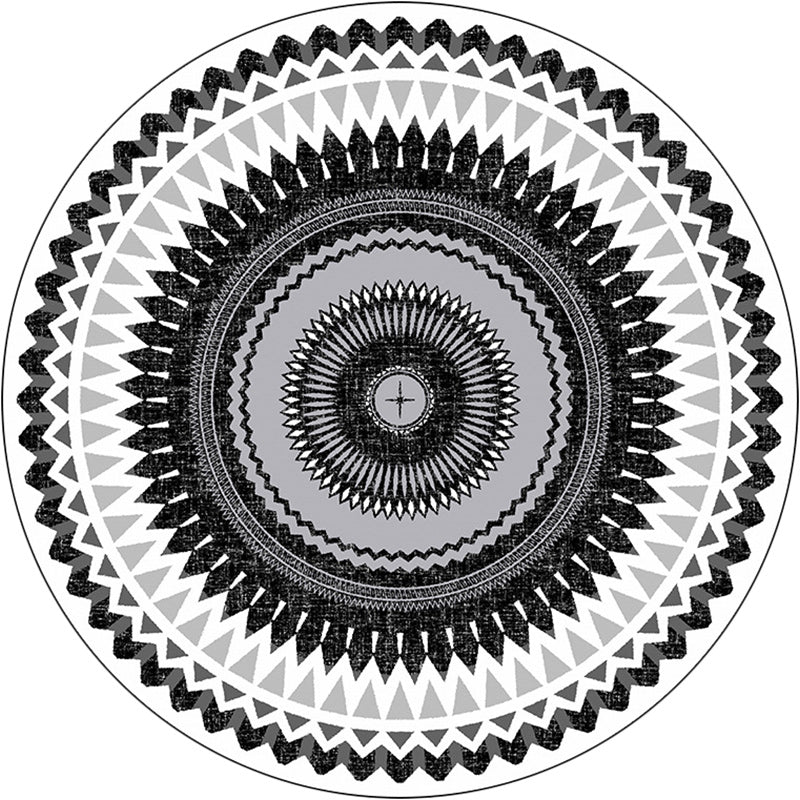 Sikunuo | Vintage concentric circles pattern rug white and black tribal rug polyester washable non-slip backing rug for living room