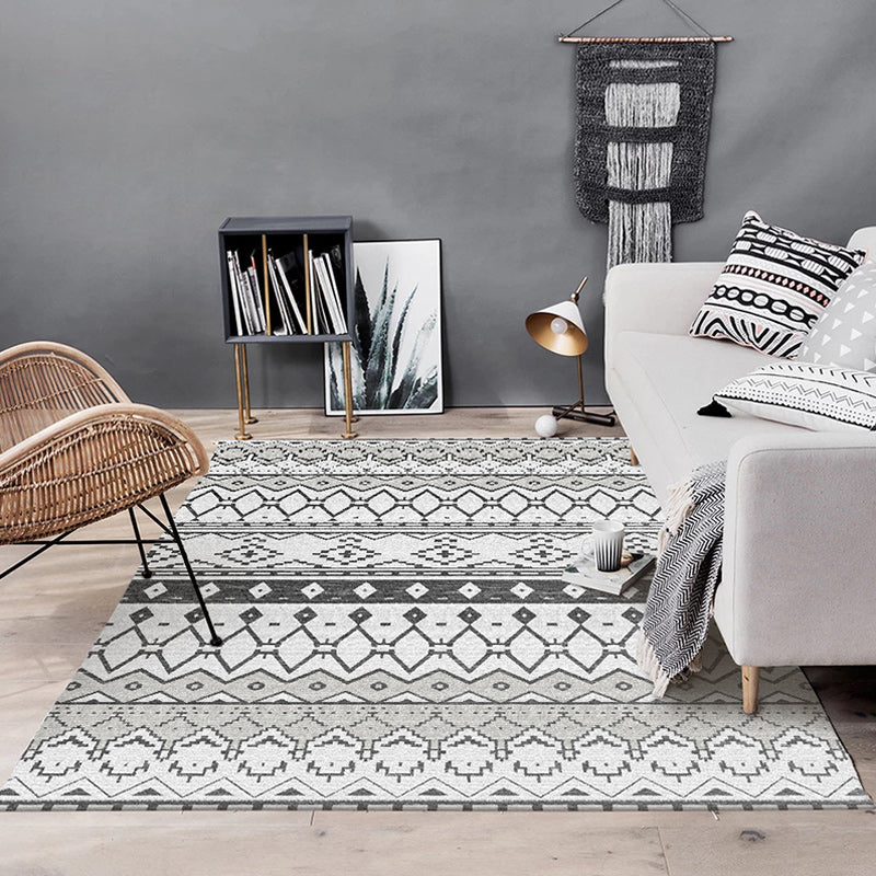 Sikunuo | Gray Bedroom Rug Southeast-Geometric Diamond Pattern Area Rug Polyester Stain Resistant Pet Friendly Rug