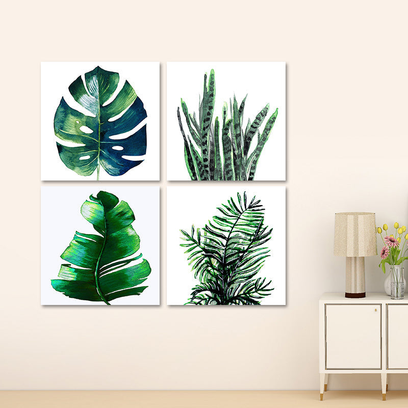 Sikunuo | Stylish tropical leaf art print for bedroom Botanical wall decoration in green