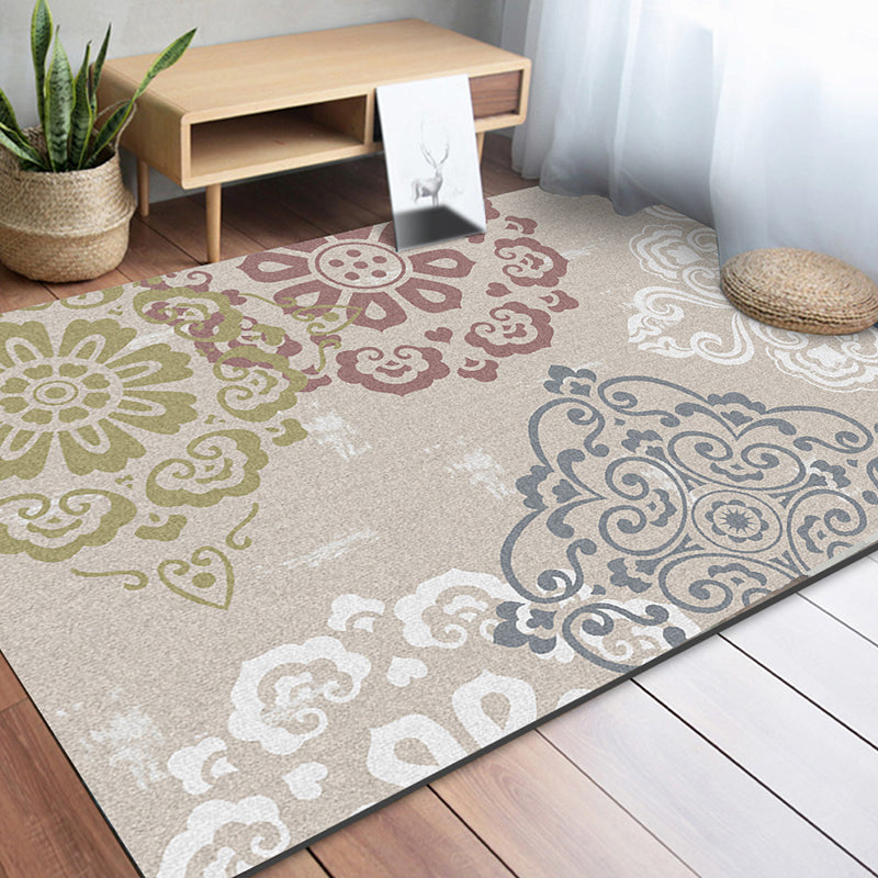 Sikunuo | Classic Floral Pattern Rug Light Brown Polyester Rug Machine Washable Non-Slip Area Rug for Bedroom