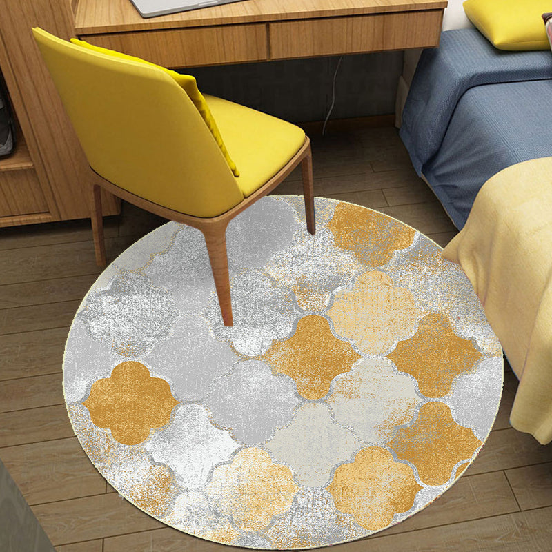 Sikunuo | Gold geometric ogee pattern rug synthetic Moroccan area rug washable pet-friendly rug for decoration