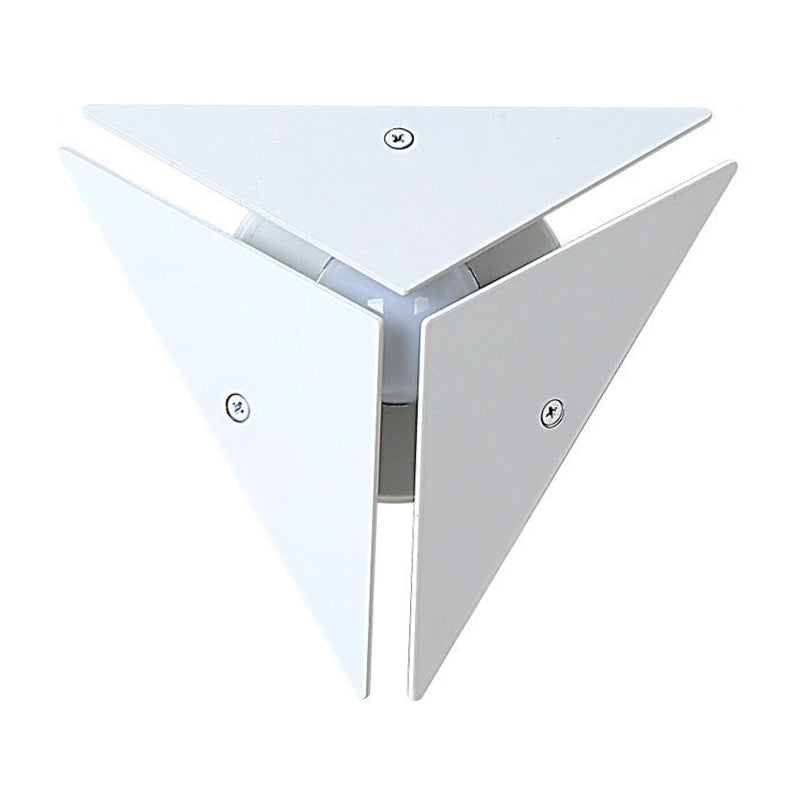 Sikunuo | Simple Style Triangle Metal Wall Sconce Light Gold/Black/White LED Wall Light Fixture in Warm/White Light for Corridor