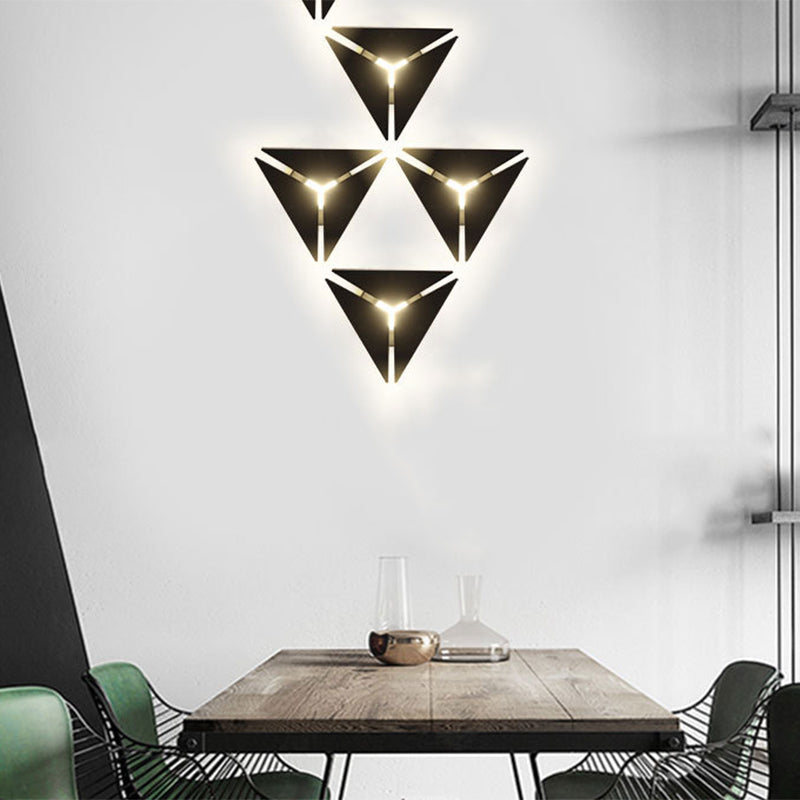 Sikunuo | Simple Style Triangle Metal Wall Sconce Light Gold/Black/White LED Wall Light Fixture in Warm/White Light for Corridor
