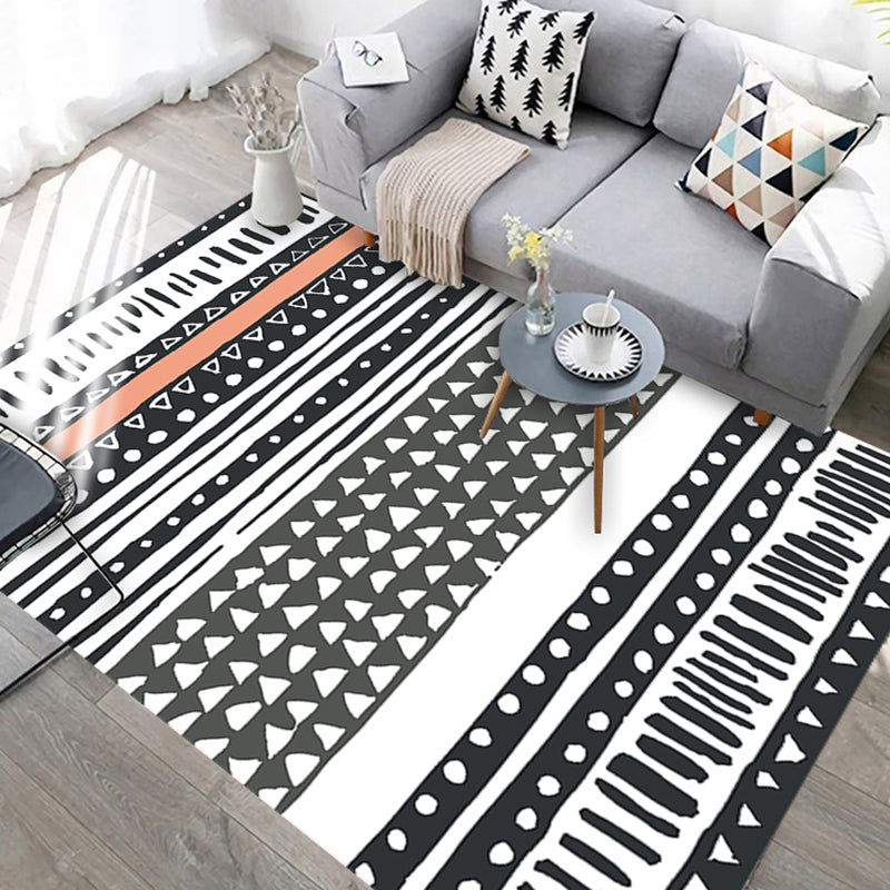 Sikunuo | Black and white geometric rug with lines and triangles Southwestern pet-friendly area rug for the living room