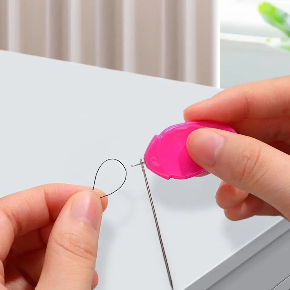 Sikunuo | Simple Needle Threader – No Frustration & No Eye Strain