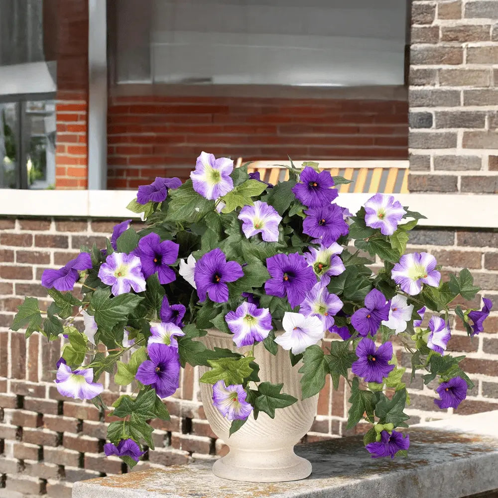 Sikunuo | Artificial Spring Petunias made of Silk – Perfect for Calm Home Accents