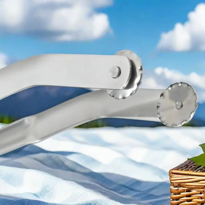 Sikunuo | BBQ Sausage Tongs – Robust and heat-resistant grilling accessory