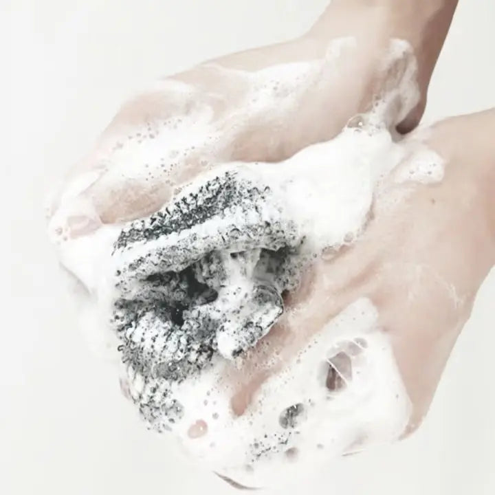 Sikunuo | Peeling Shower Towel – Exfoliating Care for Face & Body