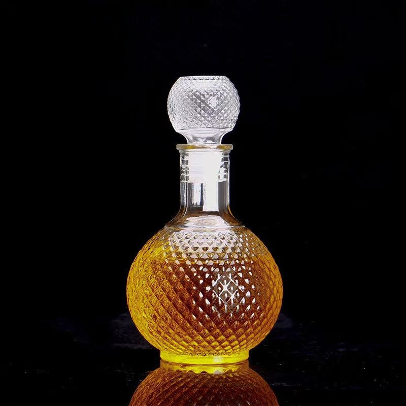Sikunuo | Mini Vintage Glass Decanter
