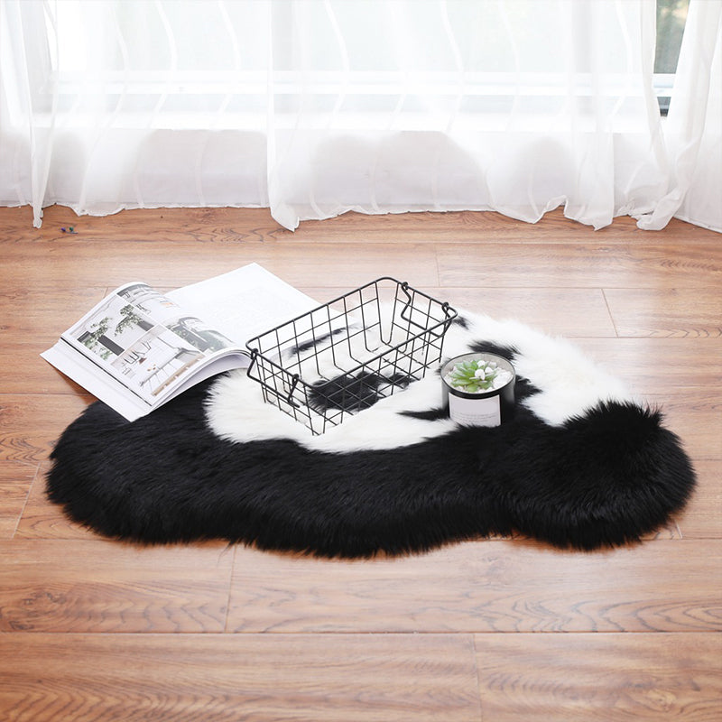 Sikunuo | Fluffy Kids Rug Black and White Panda Pet Friendly Washable Non-Slip Back Rug for Kids Room