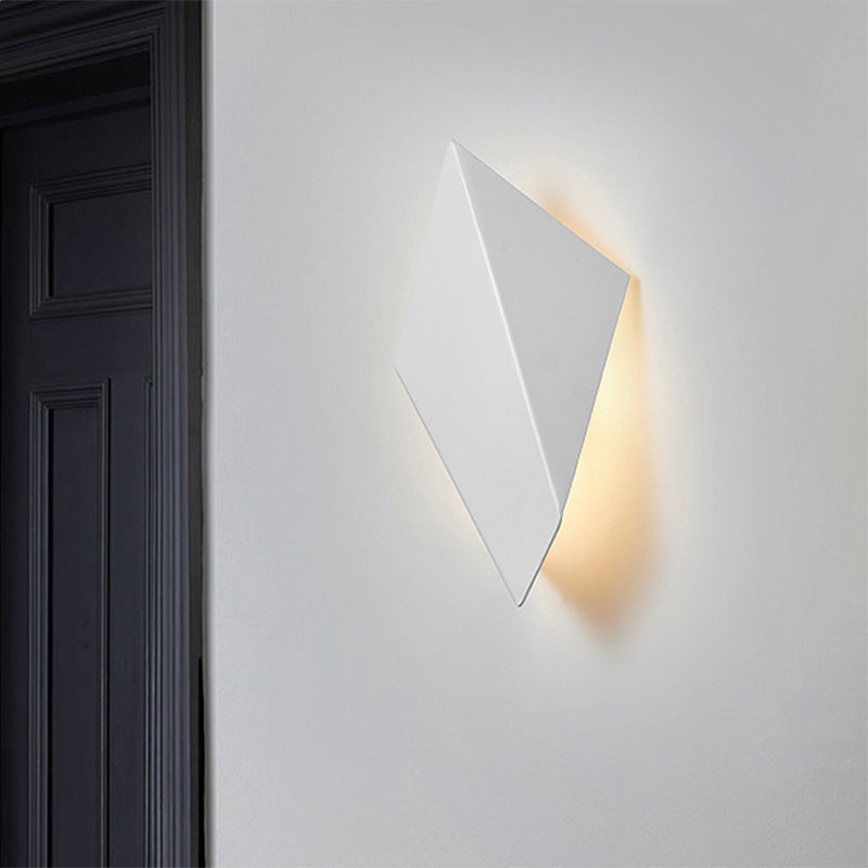 Sikunuo | Metallic geometric wall-mounted light postmodern 1 light black/gray/white wall lamp fixture