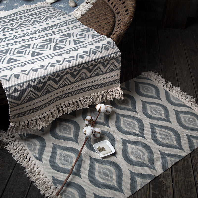 Sikunuo | Retro Bedroom Rug Multicolored Geometric Print Area Rug Fabric Machine Washable Carpet with Fringe