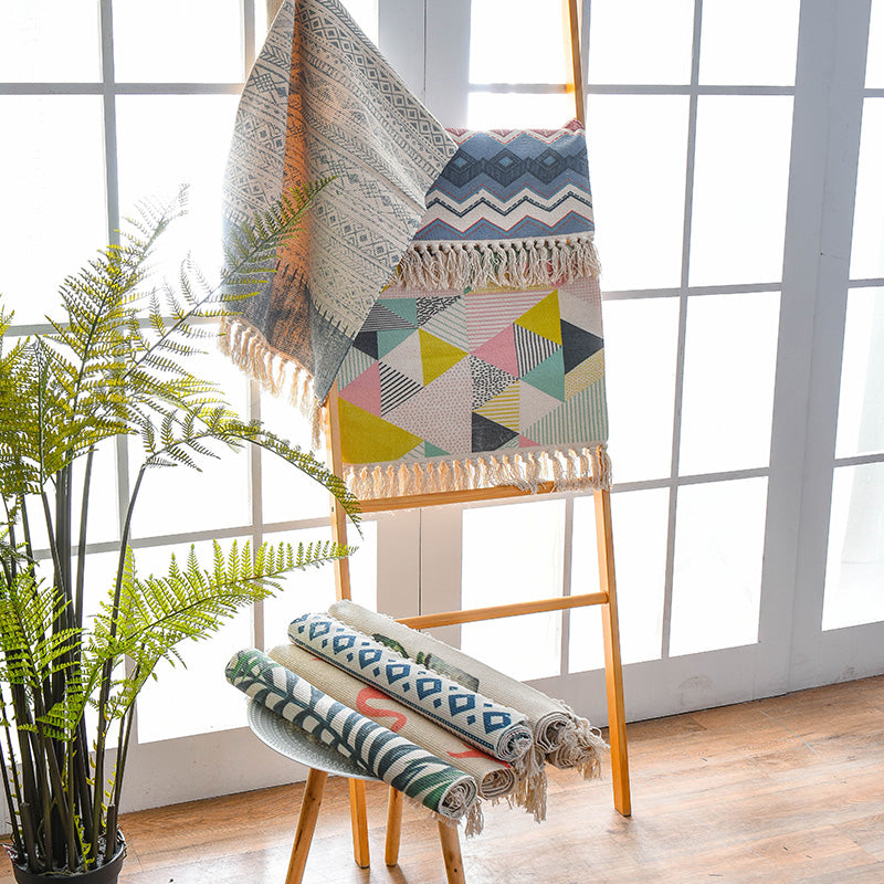 Sikunuo | Western Bedroom Rug Multicolored Geometric Print Rug Polyester Handwoven Pet-Friendly Area Rug with Fringes