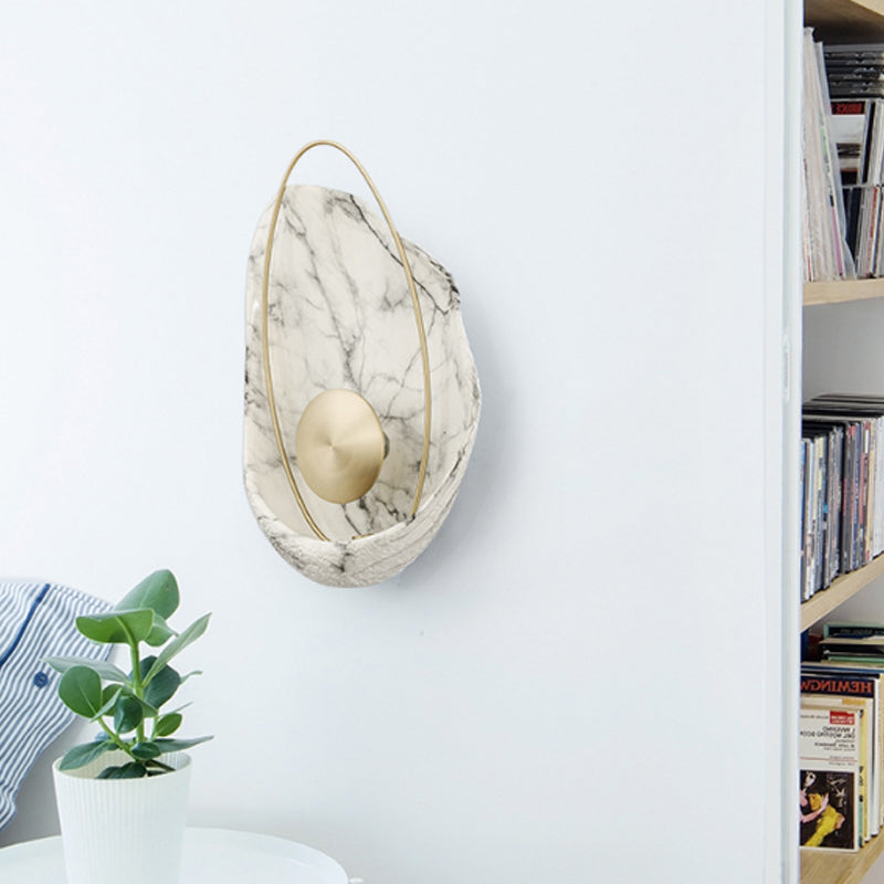 Sikunuo | Resin Shell-Shaped Wall Light Single Head Modern Metal LED Wall Light in White/Black Light