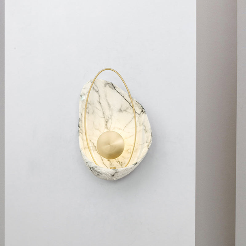 Sikunuo | Resin Shell-Shaped Wall Light Single Head Modern Metal LED Wall Light in White/Black Light