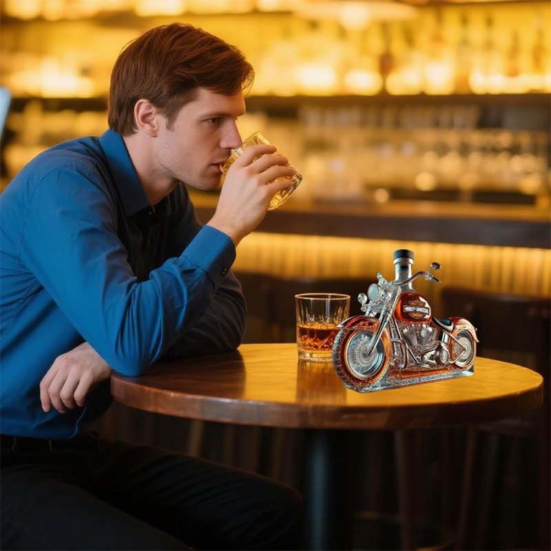 Sikunuo | RebelWhisky | Limited Edition Harley Whisky Bottle