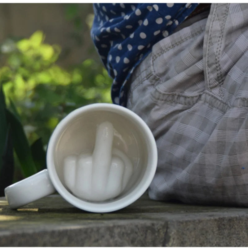 Sikunuo | Middle Finger Ceramic Mug