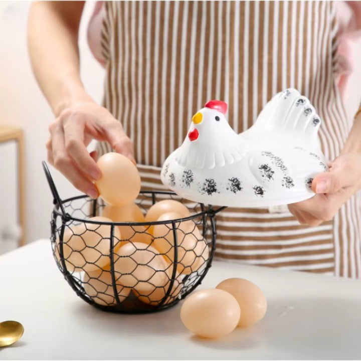 Sikunuo | Ceramic Egg Holder Chicken with Wire Basket