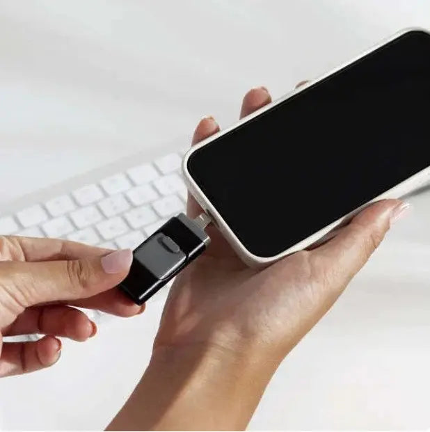 Sikunuo | 4-in-1-Flash-Drive – More storage space, no lost memories