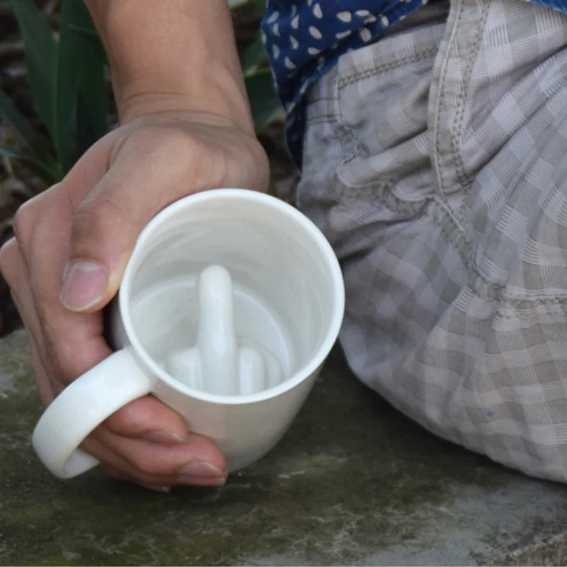 Sikunuo | Middle Finger Ceramic Mug