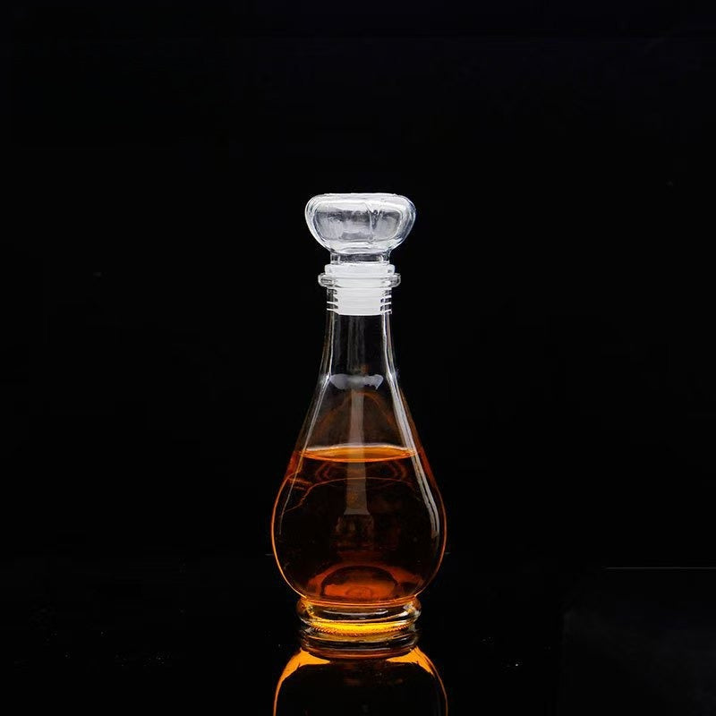 Sikunuo | Mini Vintage Glass Decanter