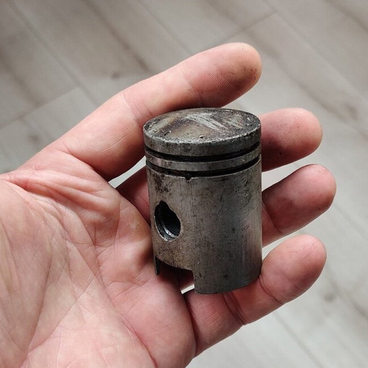 Sikunuo | Piston art skull keychain [pendant/flashlight/bottle opener]