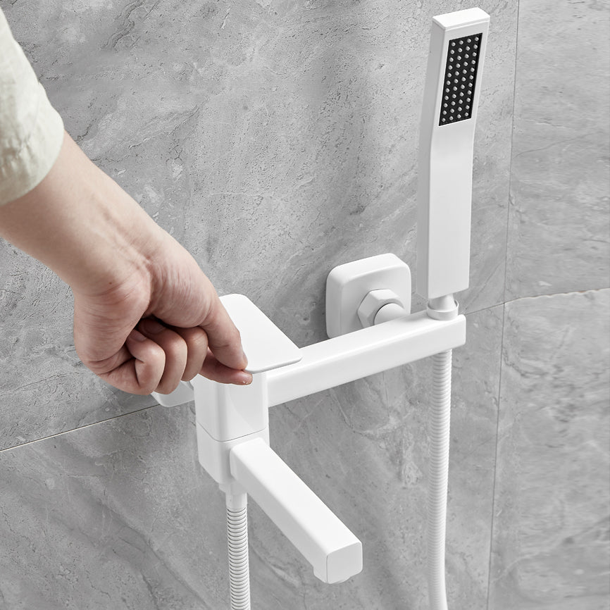 Sikunuo | Wall-mounted metal bathtub faucet low arc swivel bathroom faucet