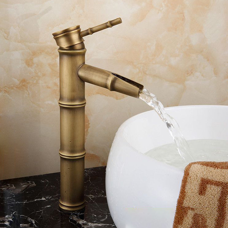 Sikunuo | Farmhouse Brass Bathroom Faucet With Lever Handle Single Hole Sink Faucet