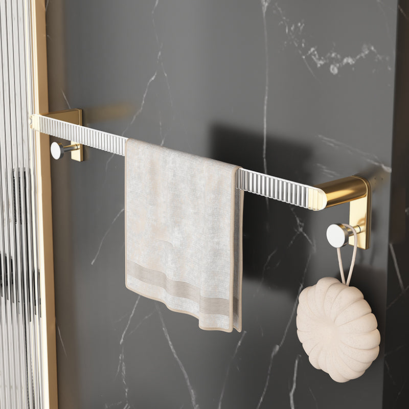 Sikunuo | Metal and Acrylic Bathroom Accessory Set Transparent Bathroom Accessories