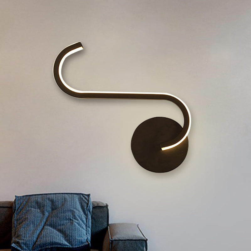 Sikunuo | Hook-shaped Metal Wall Light Simple LED Black Wall Lamp in Warm/White Light for the Living Room