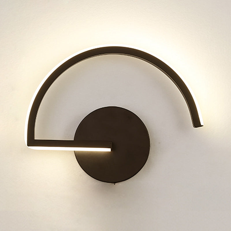 Sikunuo | Black Half-Circle Wall Light Minimalist LED Iron Wall-Mounted Wall Light for Bedroom in Warm/White Light