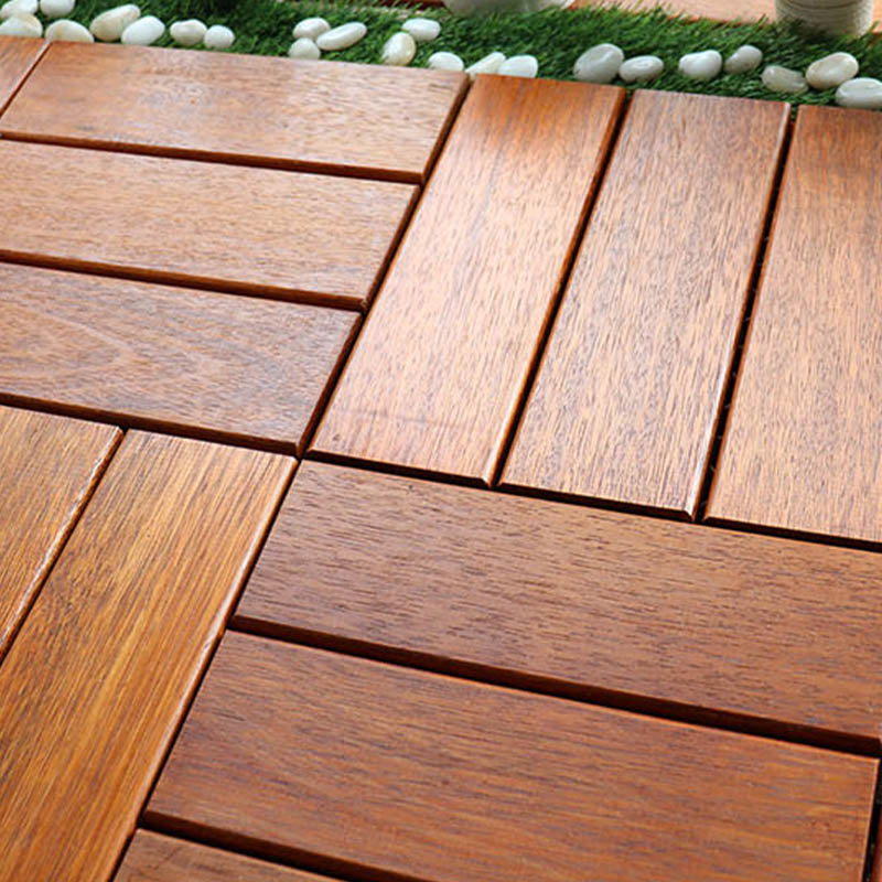 Sikunuo | Classic wooden deck tiles connecting composite patio tiles