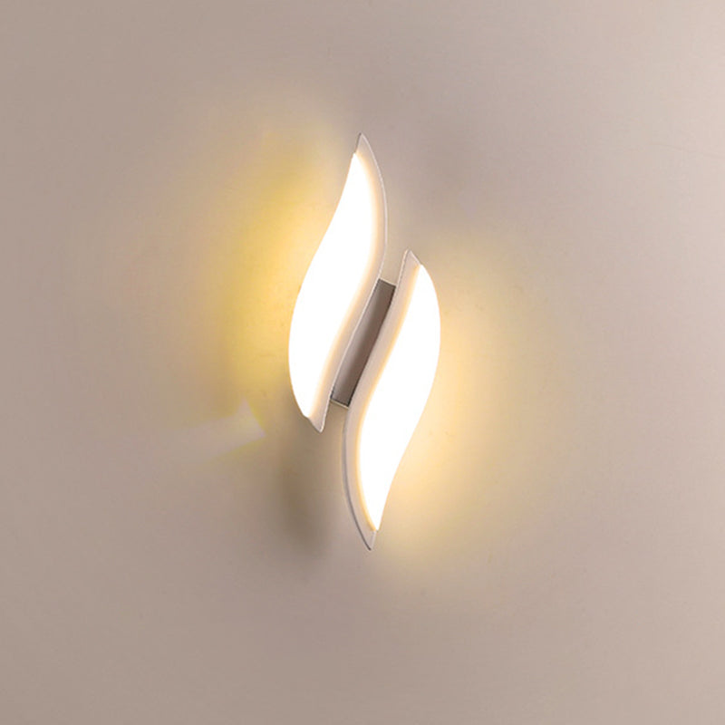 Sikunuo | Leaf Small LED Wall Light Simplicity Acrylic White Wall Mount Lighting in Warm/White Light