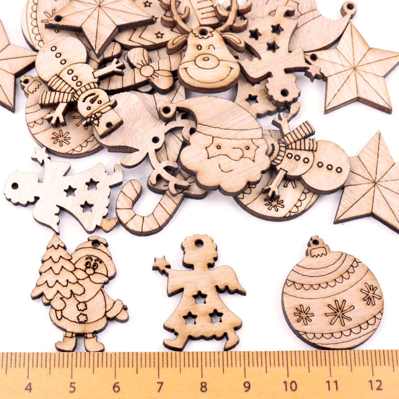 Sikunuo | Wooden Winter Happy Christmas Ornaments
