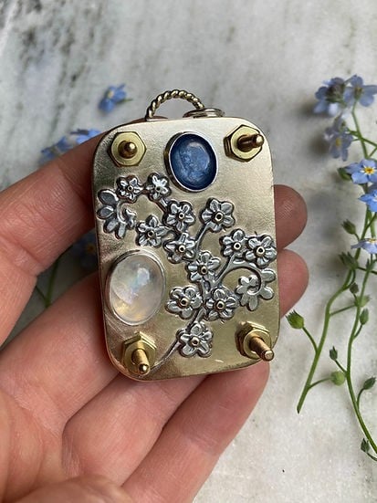 Sikunuo | Mini Flower Press | Compact Botanical Keepsake Maker | Portable Craft Tool