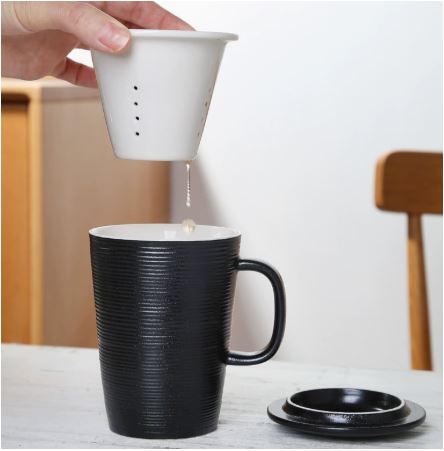 Sikunuo | Ceramic Tea Infuser Mug With Lid