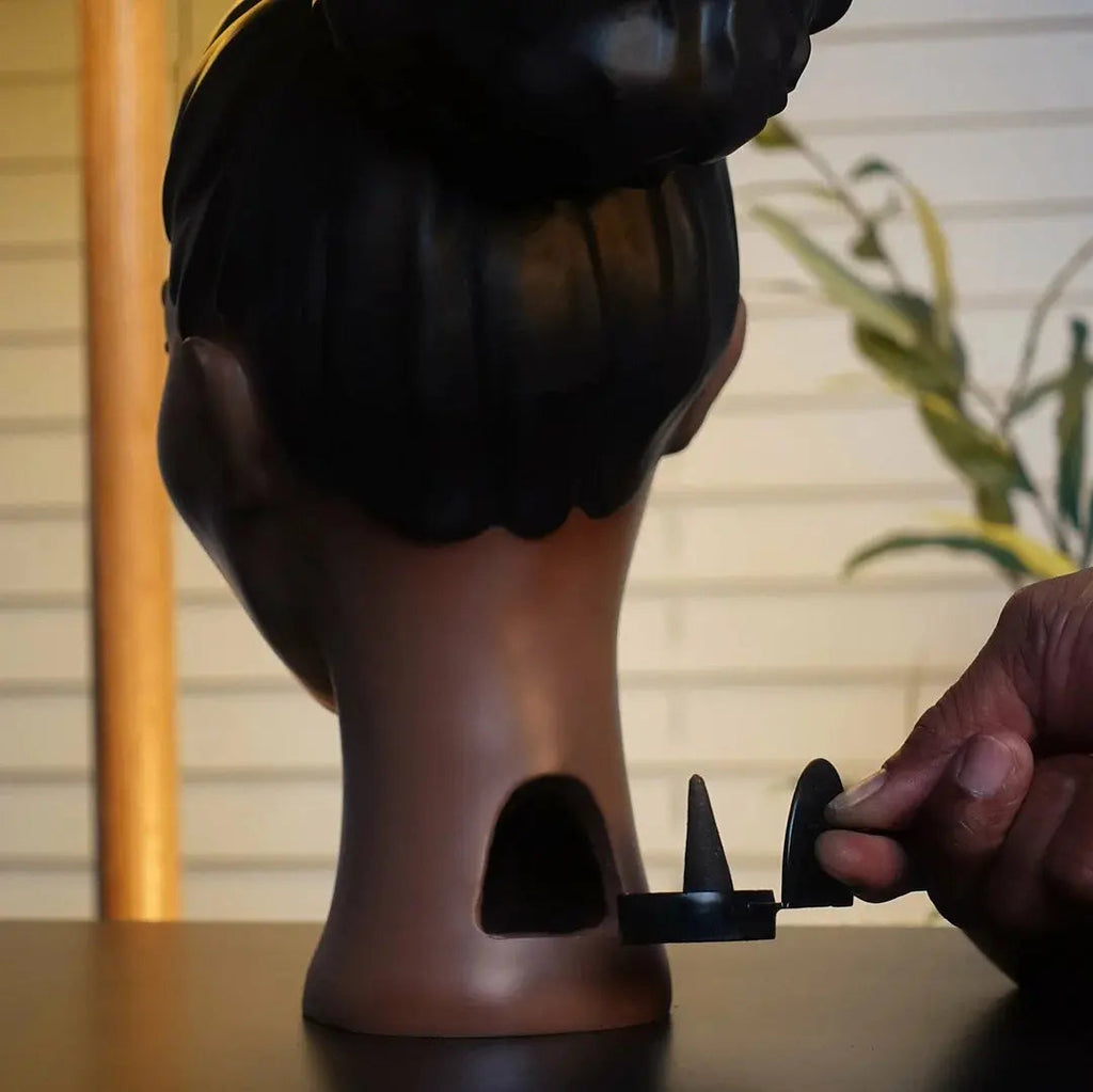 Sikunuo | Elegant Incense Holder in the Form of a Black Woman's Head