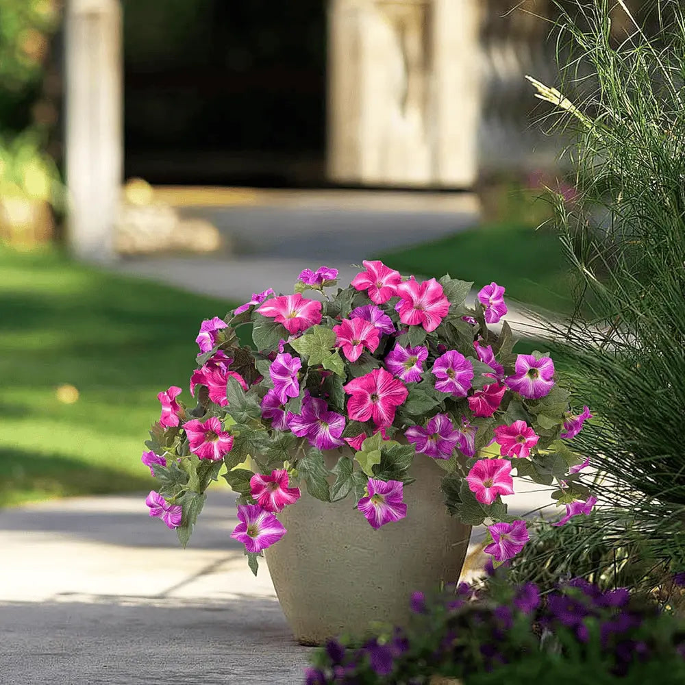 Sikunuo | Spring-like Artificial Petunias made of Silk