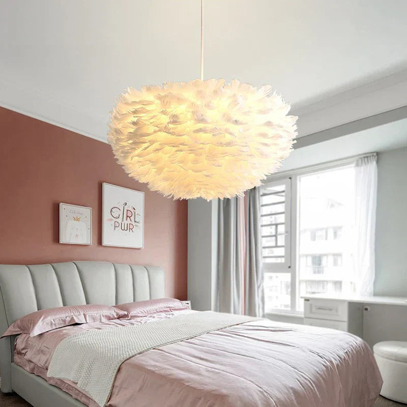 Sikunuo | Cloud Like Realistic Feather Chandelier