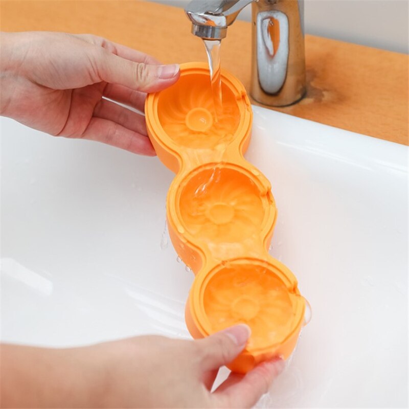 Sikunuo | Donut Shaped Ice Cream Mold