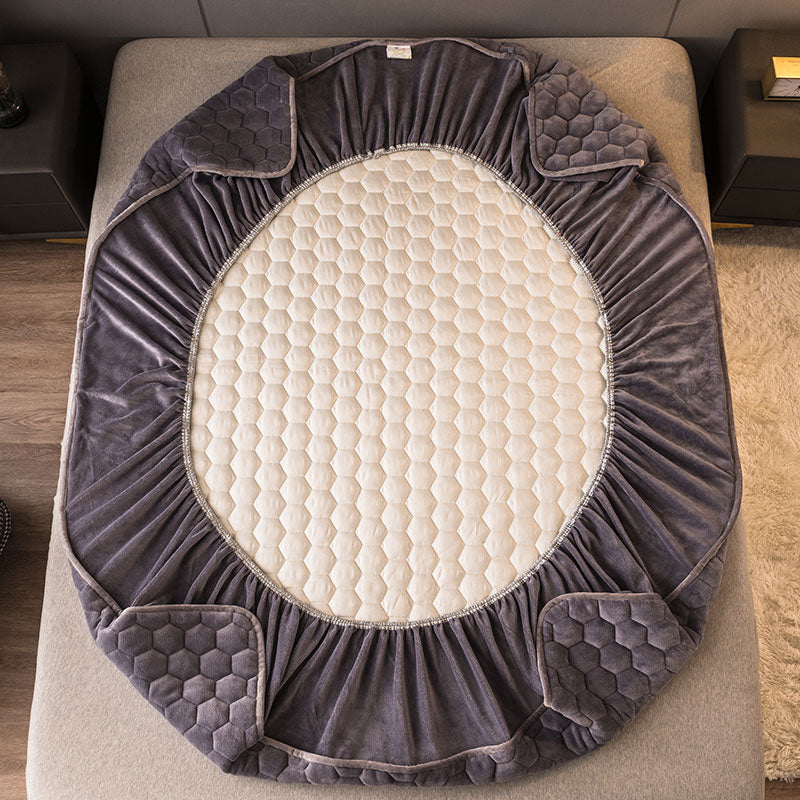 Sikunuo | Elegant Velvet Thick Mattress Cover