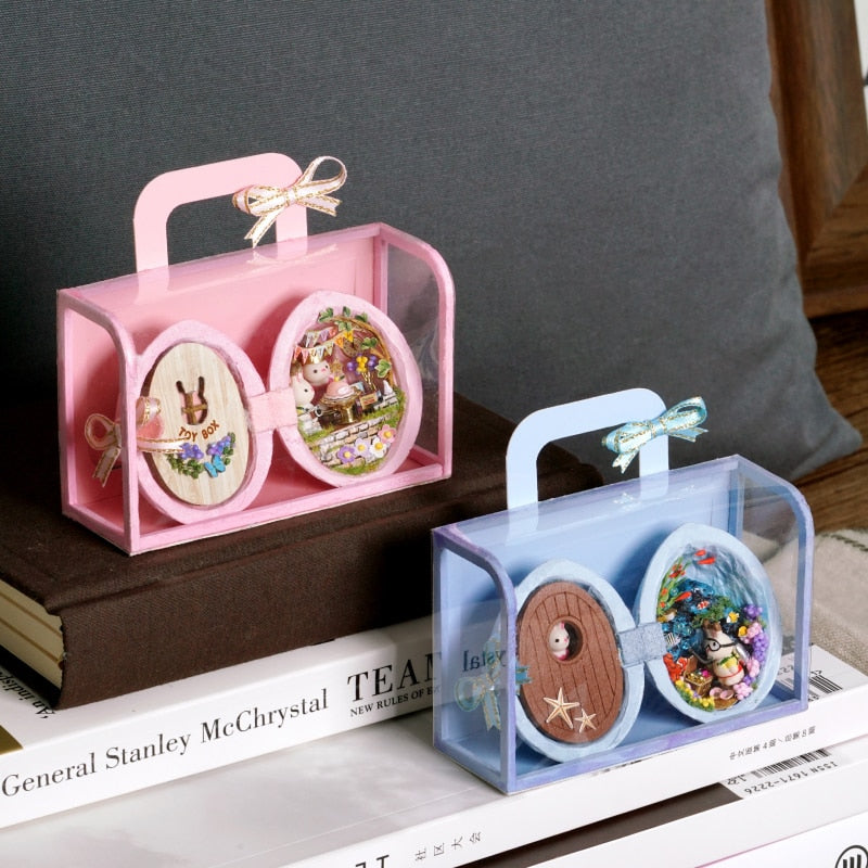 Sikunuo | Handmade Wooden Miniature Walnut Dollhouse