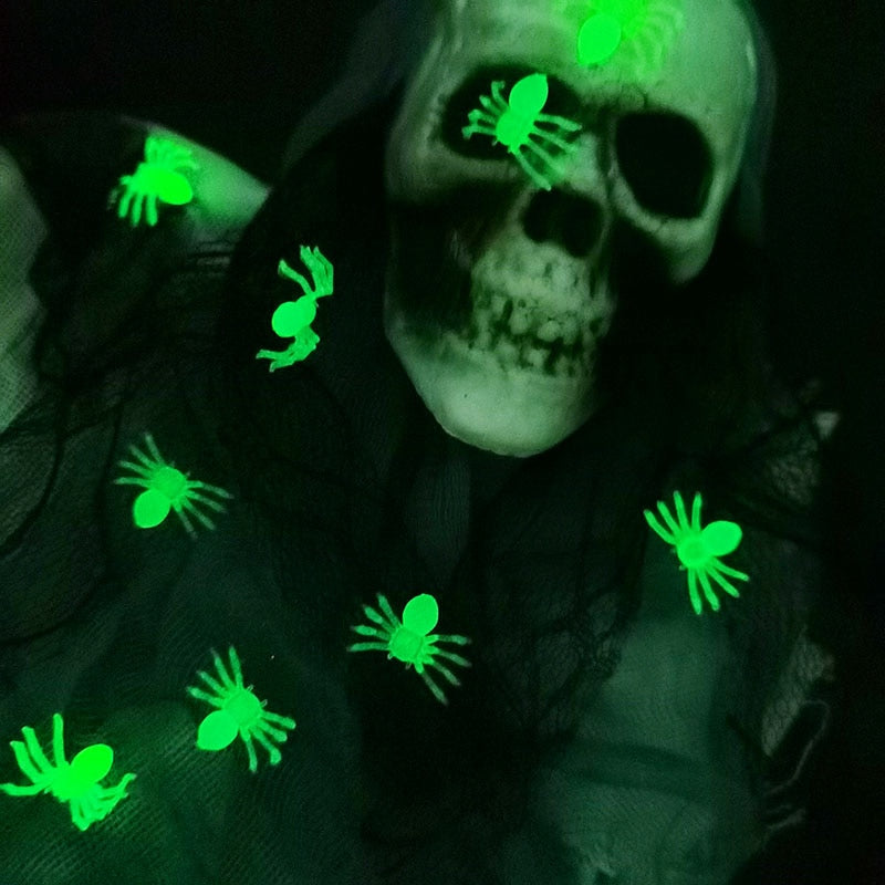 Sikunuo | 50Pcs Luminous Glowing Spiders Halloween Decoration
